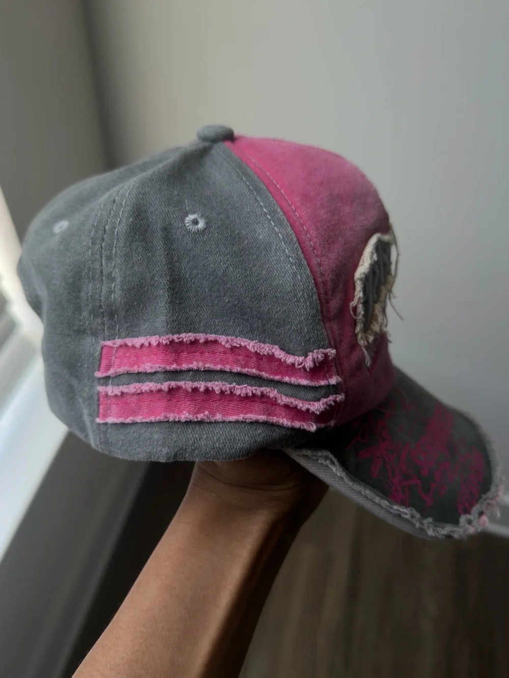 Distressed washed baseball fitted hat - Picture 3 of 5
